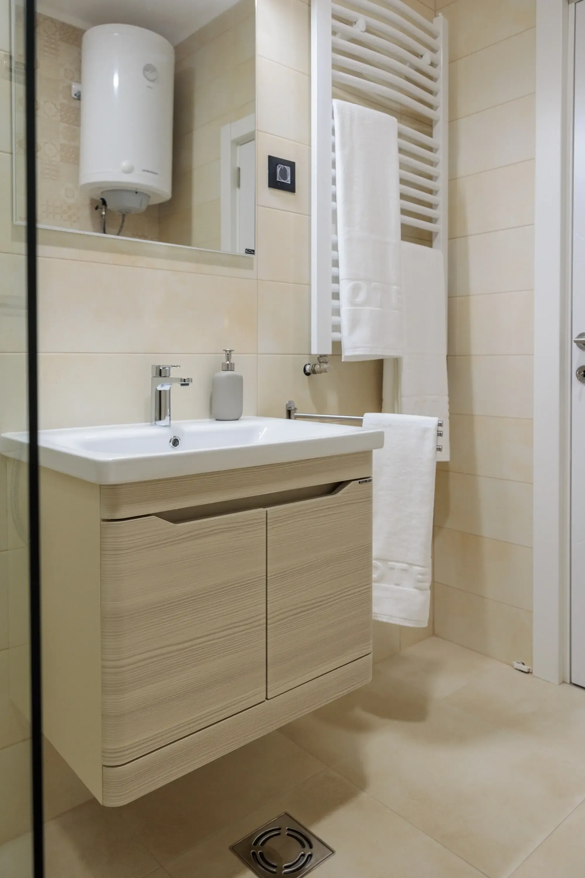 DELUKS APARTMANI SA DVE SPAVAĆE SOBE - 11