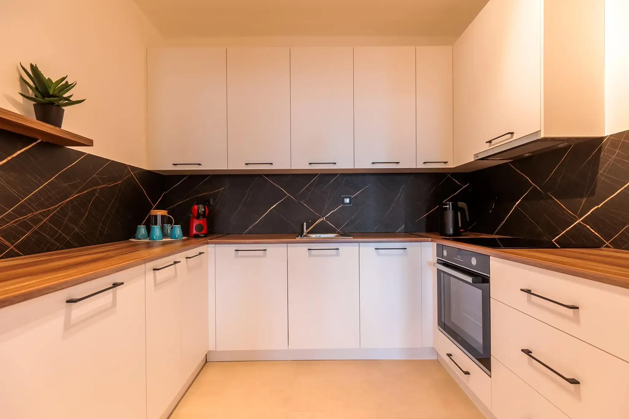 DELUKS APARTMANI SA DVE SPAVAĆE SOBE - 5
